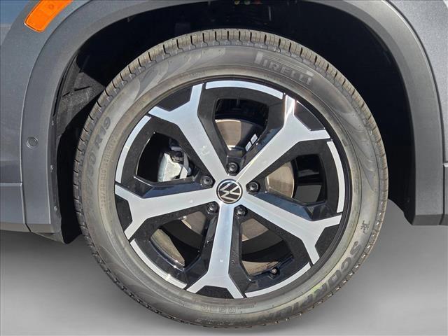 new 2025 Volkswagen Tiguan car, priced at $34,750