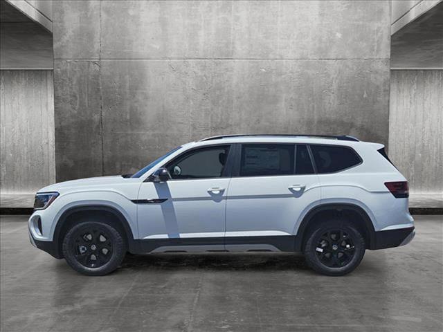 new 2024 Volkswagen Atlas car, priced at $44,200