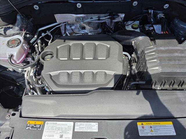 new 2025 Volkswagen Atlas car, priced at $44,858