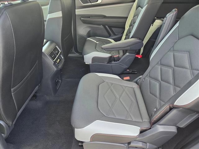 new 2025 Volkswagen Atlas car, priced at $44,858