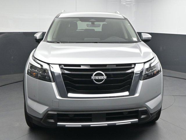 new 2025 Nissan Pathfinder car, priced at $41,947