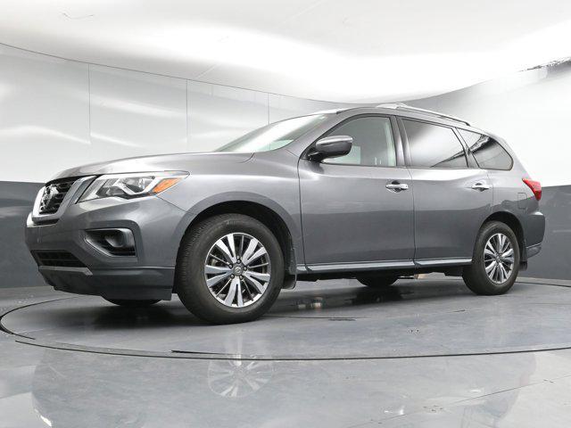 used 2020 Nissan Pathfinder car, priced at $13,771