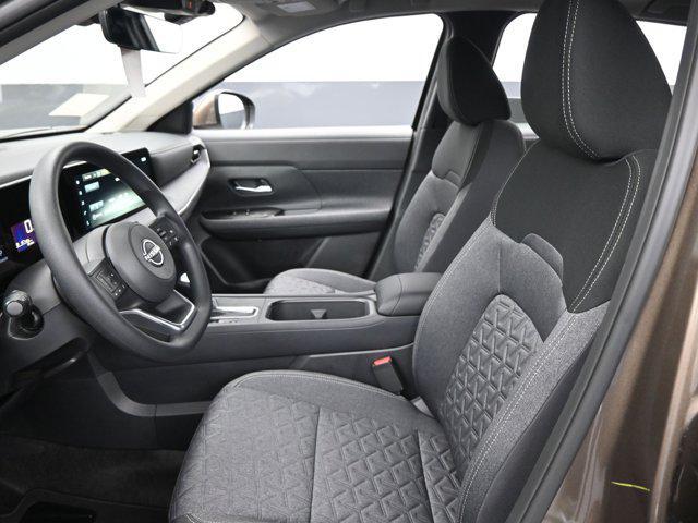 new 2025 Nissan Kicks car, priced at $29,465