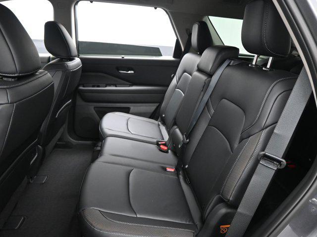 new 2025 Nissan Pathfinder car, priced at $44,016