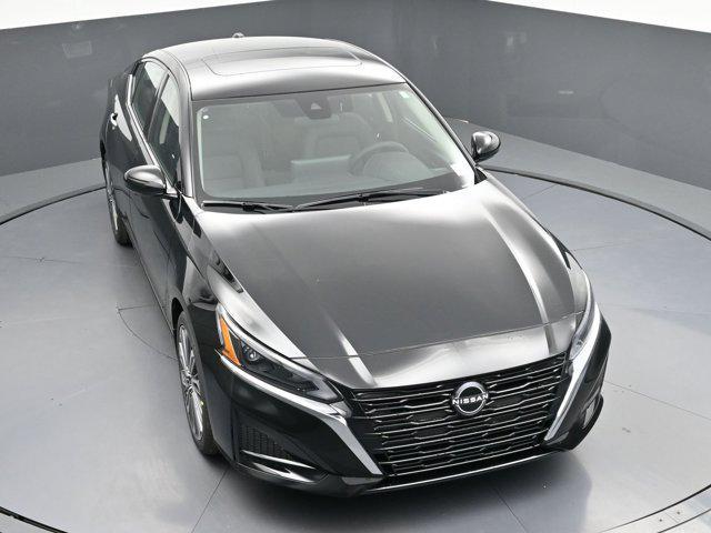 new 2025 Nissan Altima car, priced at $32,193