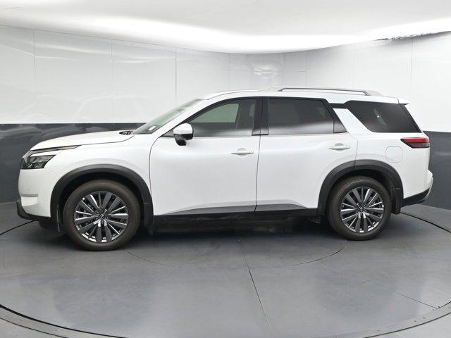 new 2025 Nissan Pathfinder car, priced at $45,751