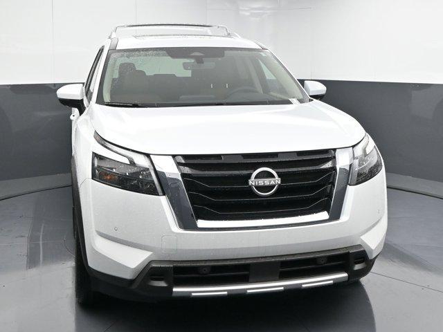 new 2025 Nissan Pathfinder car, priced at $49,527