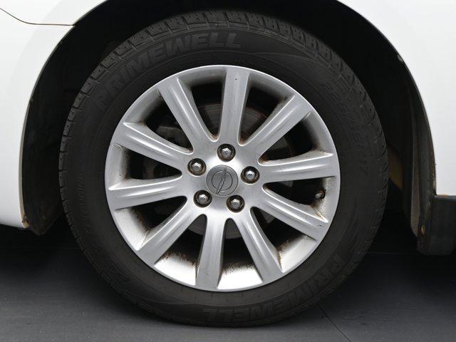 used 2013 Chrysler 200 car, priced at $6,227