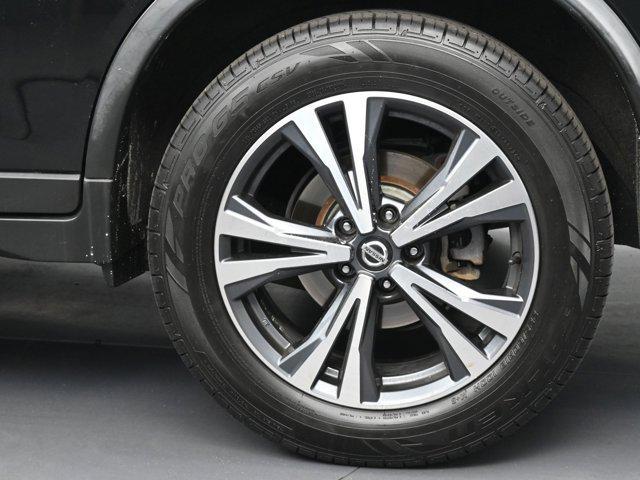 used 2019 Nissan Rogue car, priced at $17,620