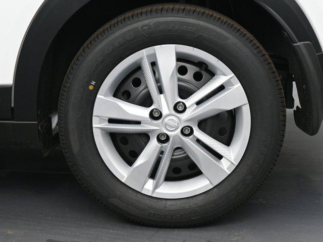 new 2025 Nissan Kicks car, priced at $23,180
