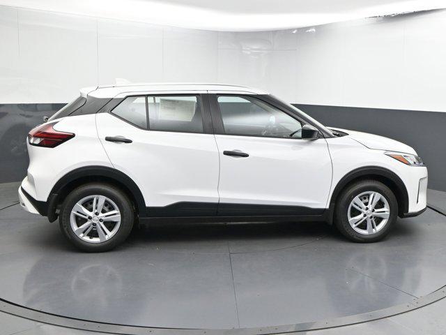 new 2025 Nissan Kicks car, priced at $23,180