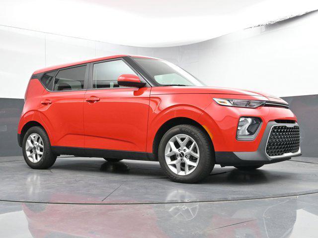 used 2022 Kia Soul car, priced at $15,591