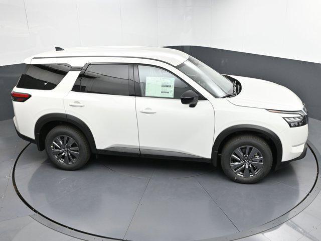 new 2024 Nissan Pathfinder car, priced at $38,580