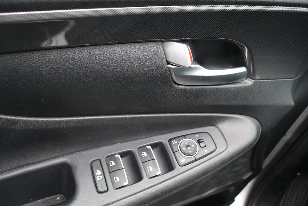 used 2023 Hyundai Santa Fe car, priced at $22,685