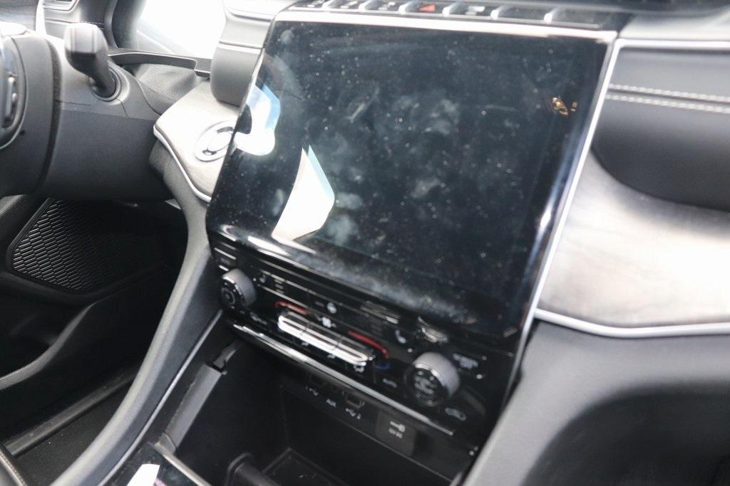 used 2024 Jeep Grand Cherokee car, priced at $39,966