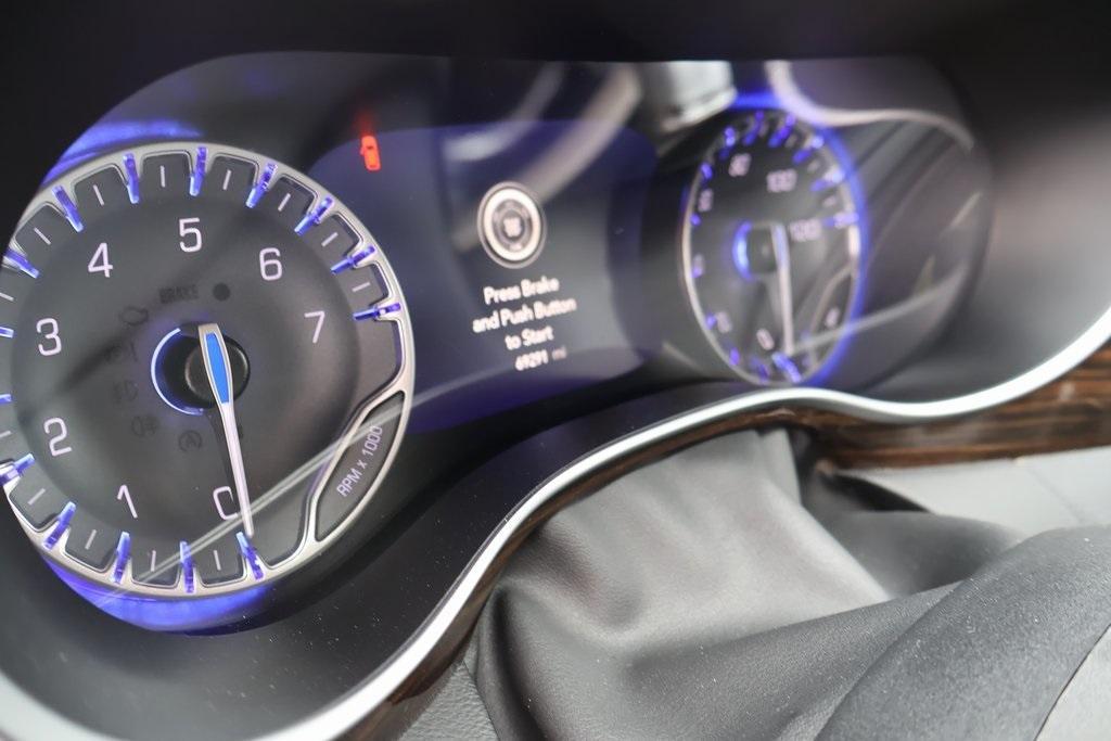 used 2023 Chrysler Pacifica car, priced at $30,959