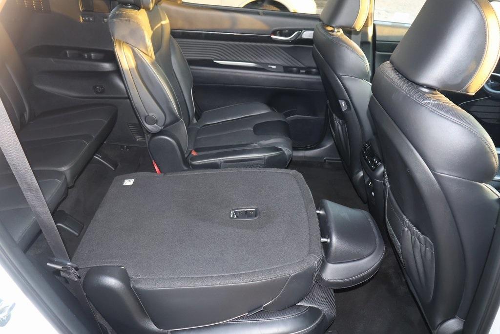 used 2024 Hyundai Palisade car, priced at $42,895