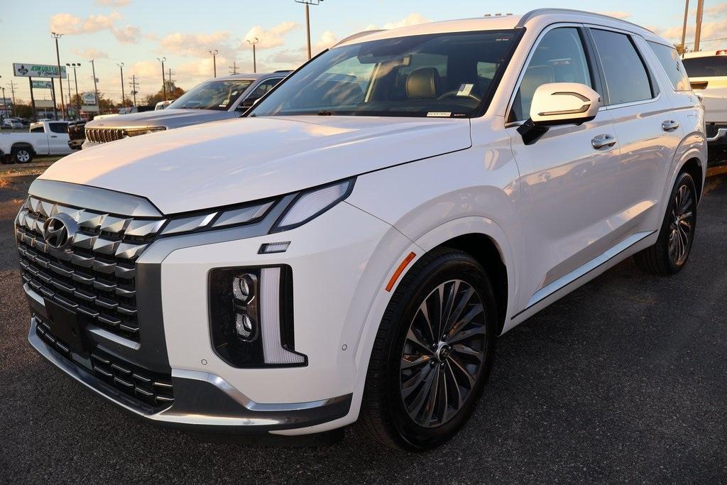 used 2024 Hyundai Palisade car, priced at $42,895
