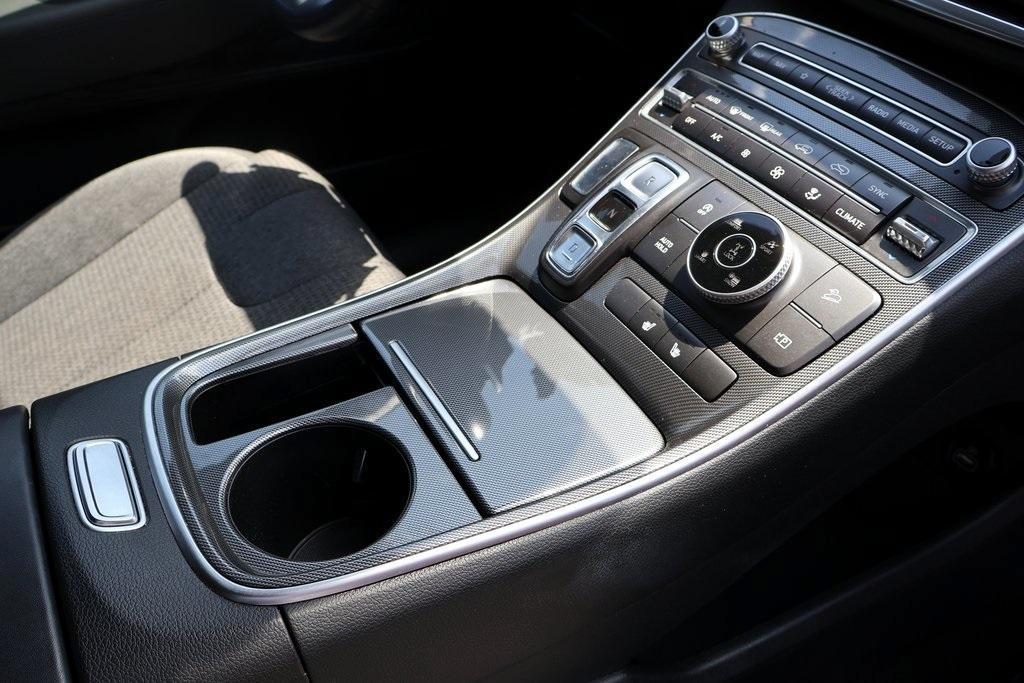 used 2023 Hyundai Santa Fe car, priced at $25,995