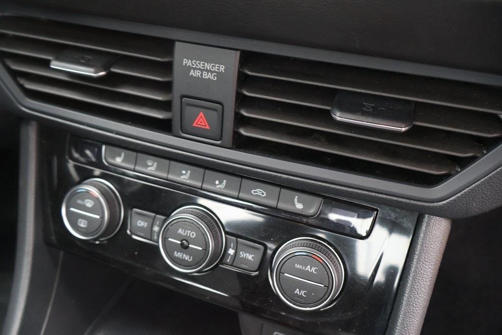 used 2024 Volkswagen Jetta car, priced at $20,995