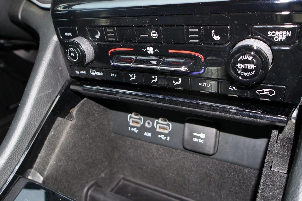 used 2022 Jeep Grand Cherokee car, priced at $31,559