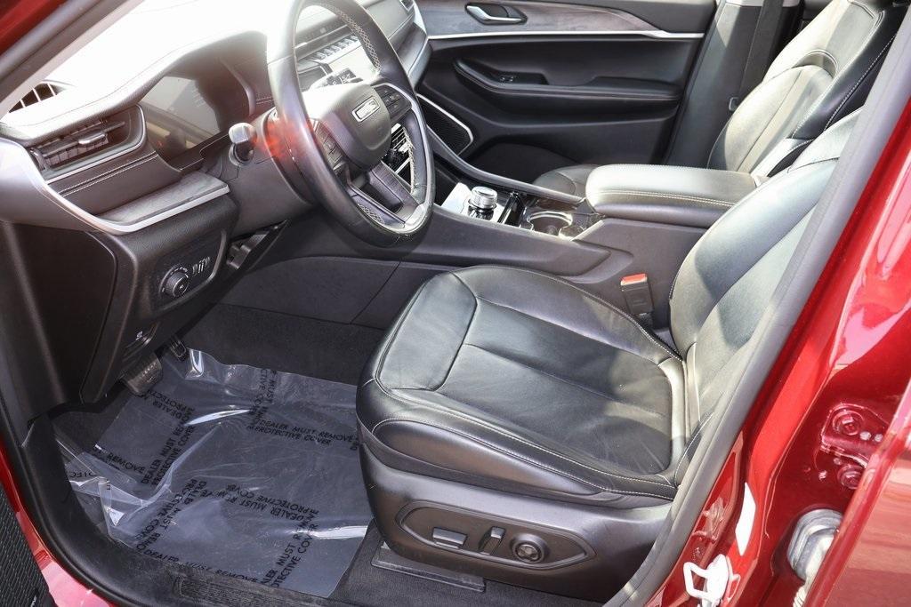 used 2022 Jeep Grand Cherokee car, priced at $31,559