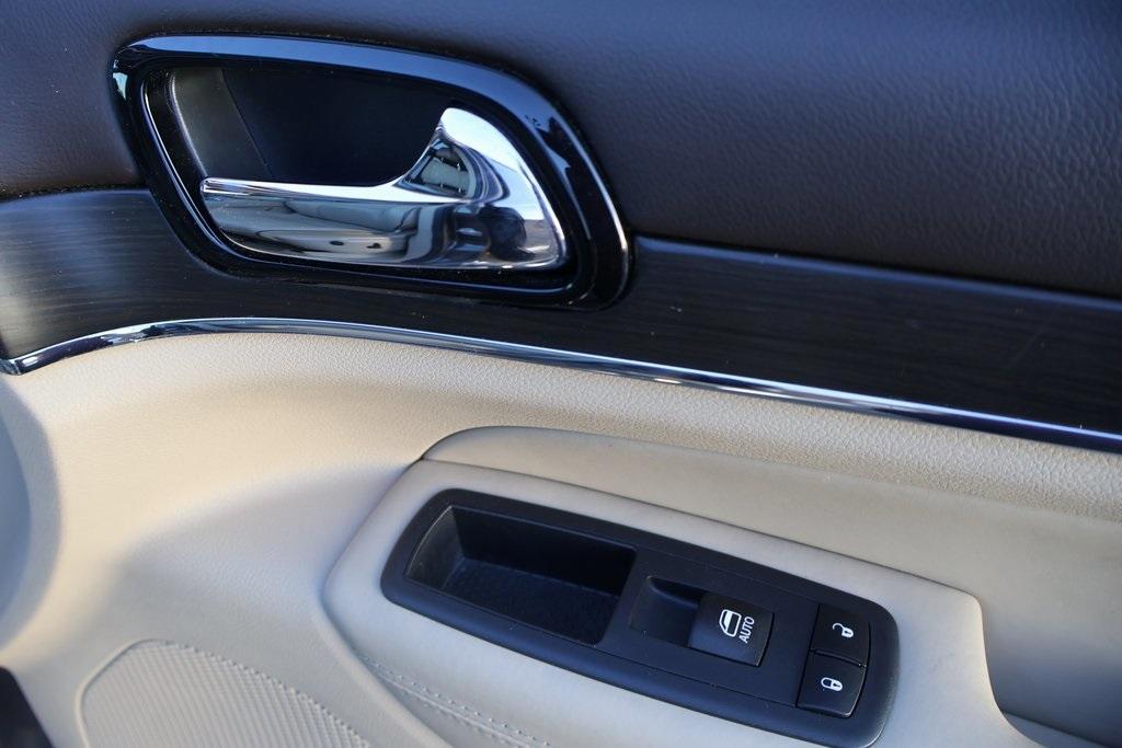 used 2019 Jeep Grand Cherokee car, priced at $23,500