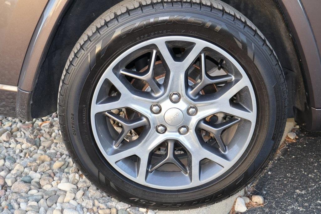 used 2019 Jeep Grand Cherokee car, priced at $23,500