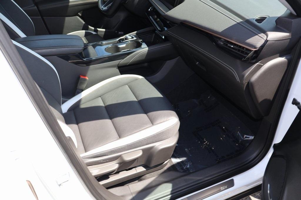 used 2024 Buick Envision car, priced at $34,595