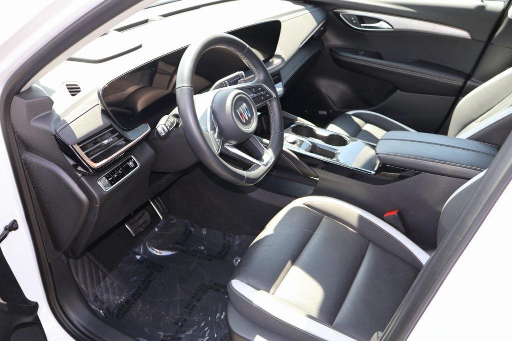 used 2024 Buick Envision car, priced at $34,595