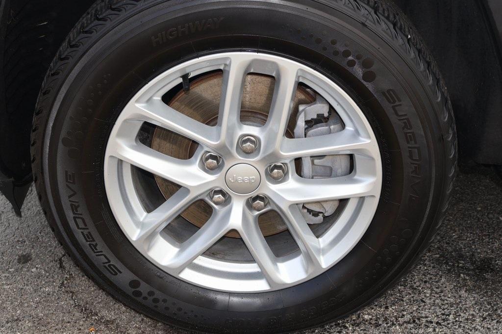 used 2023 Jeep Grand Cherokee L car, priced at $28,195