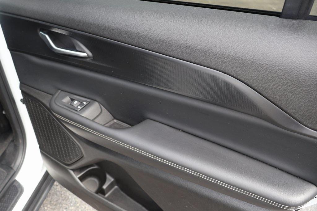 used 2023 Jeep Grand Cherokee L car, priced at $28,195