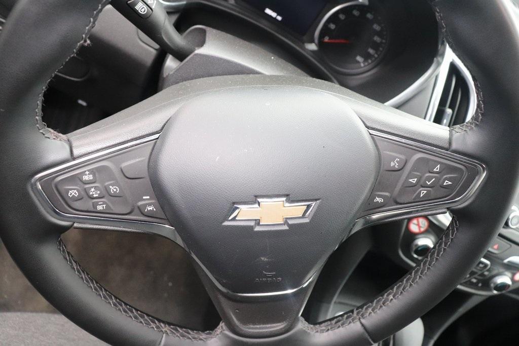 used 2024 Chevrolet Equinox car, priced at $25,995