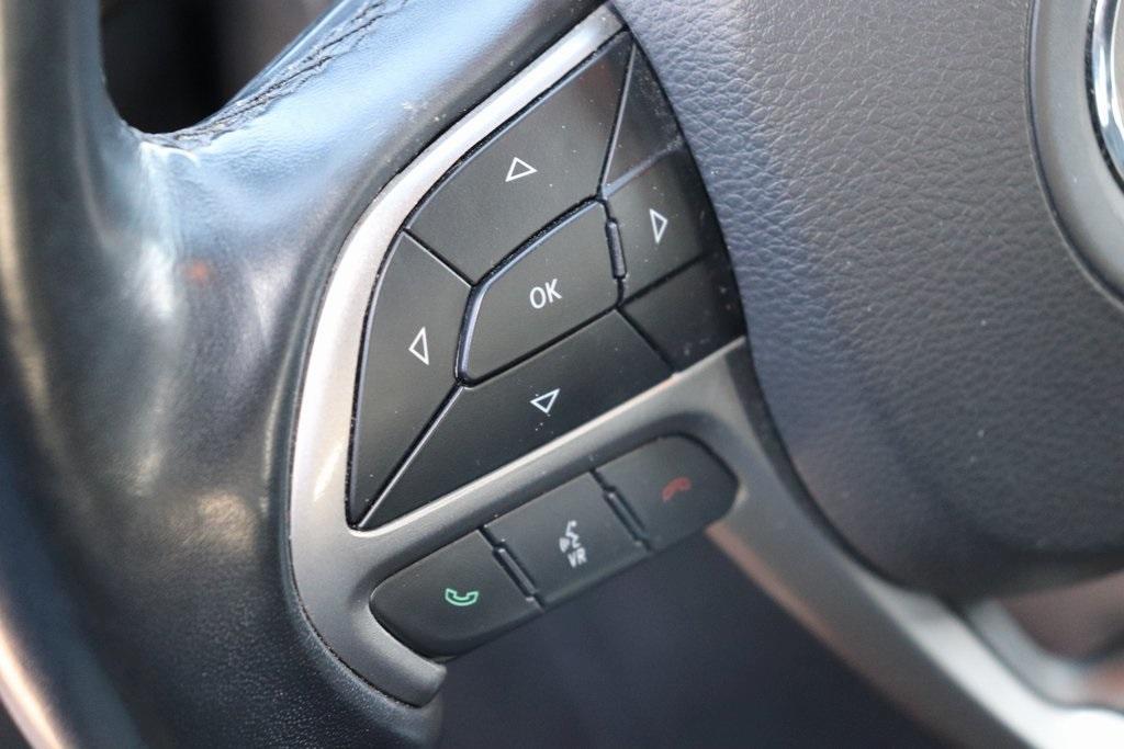 used 2022 Jeep Grand Cherokee WK car, priced at $28,024