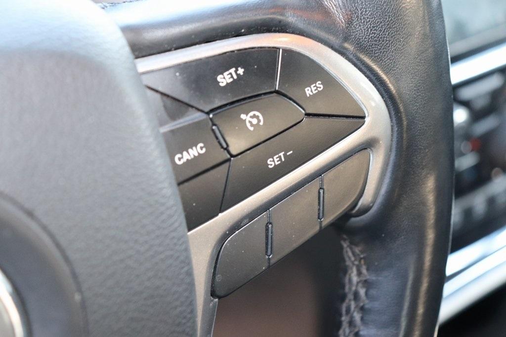 used 2022 Jeep Grand Cherokee WK car, priced at $28,024