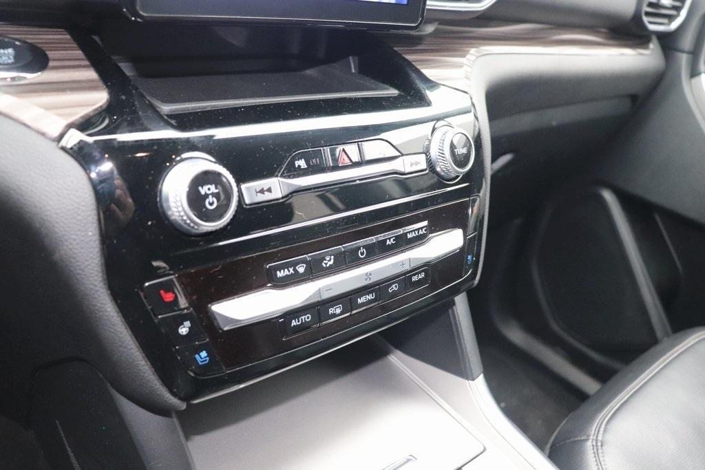 used 2023 Ford Explorer car, priced at $31,395