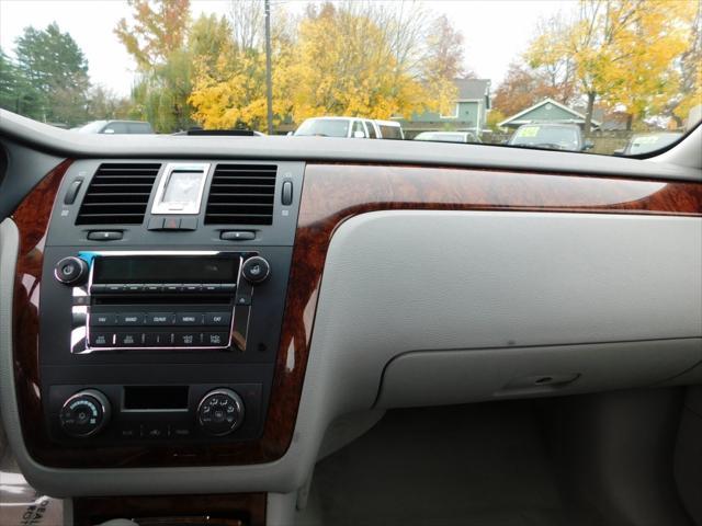 used 2006 Cadillac DTS car, priced at $10,988