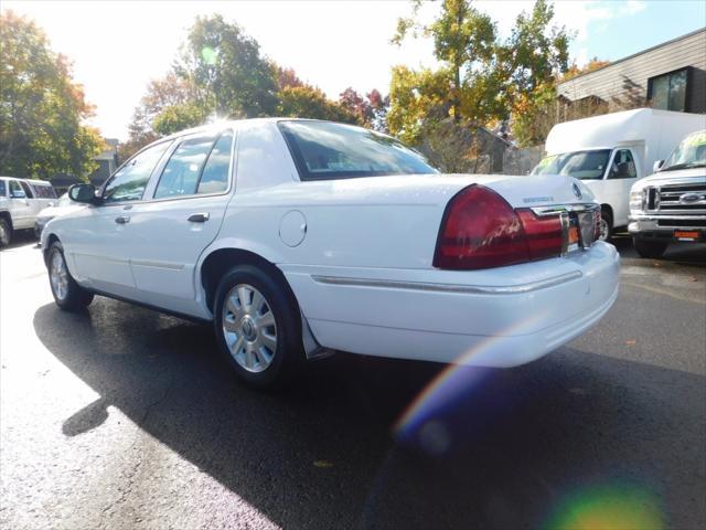 used 2005 Mercury Grand Marquis car, priced at $5,988