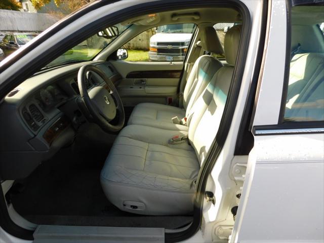 used 2005 Mercury Grand Marquis car, priced at $5,988