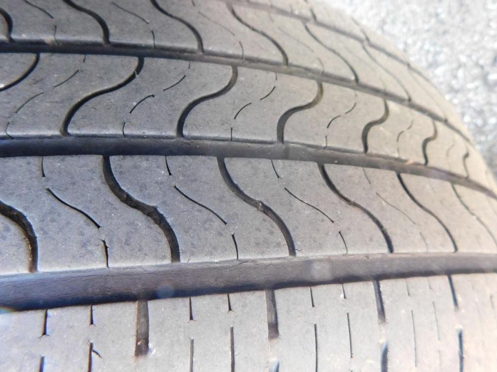 used 2008 Saturn Vue car, priced at $7,188