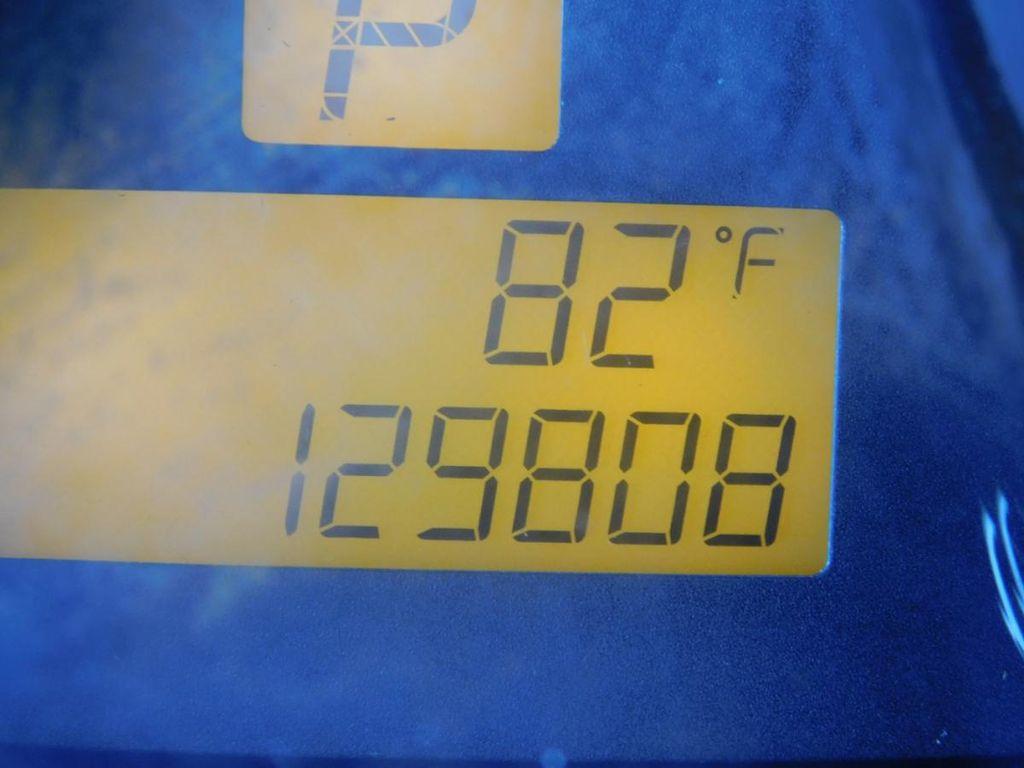 used 2008 Saturn Vue car, priced at $7,188