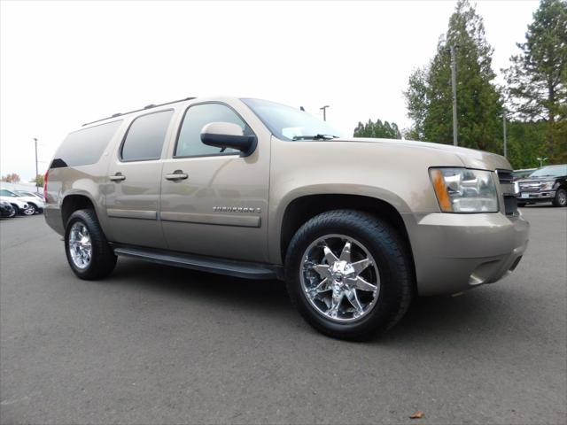 used 2007 Chevrolet Suburban car, priced at $7,988