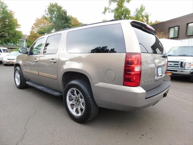 used 2007 Chevrolet Suburban car, priced at $7,988