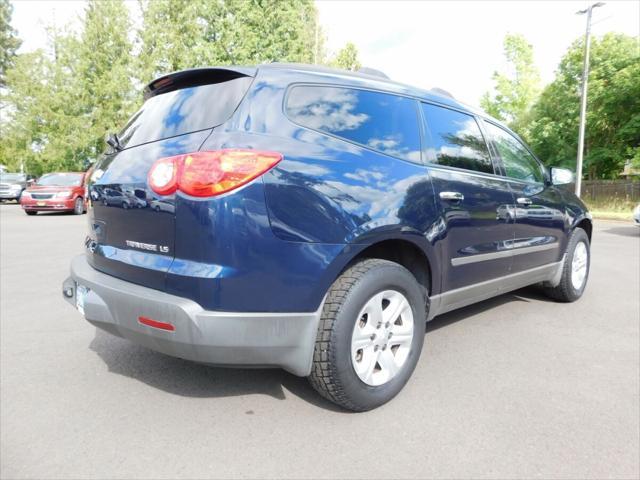 used 2011 Chevrolet Traverse car, priced at $10,988