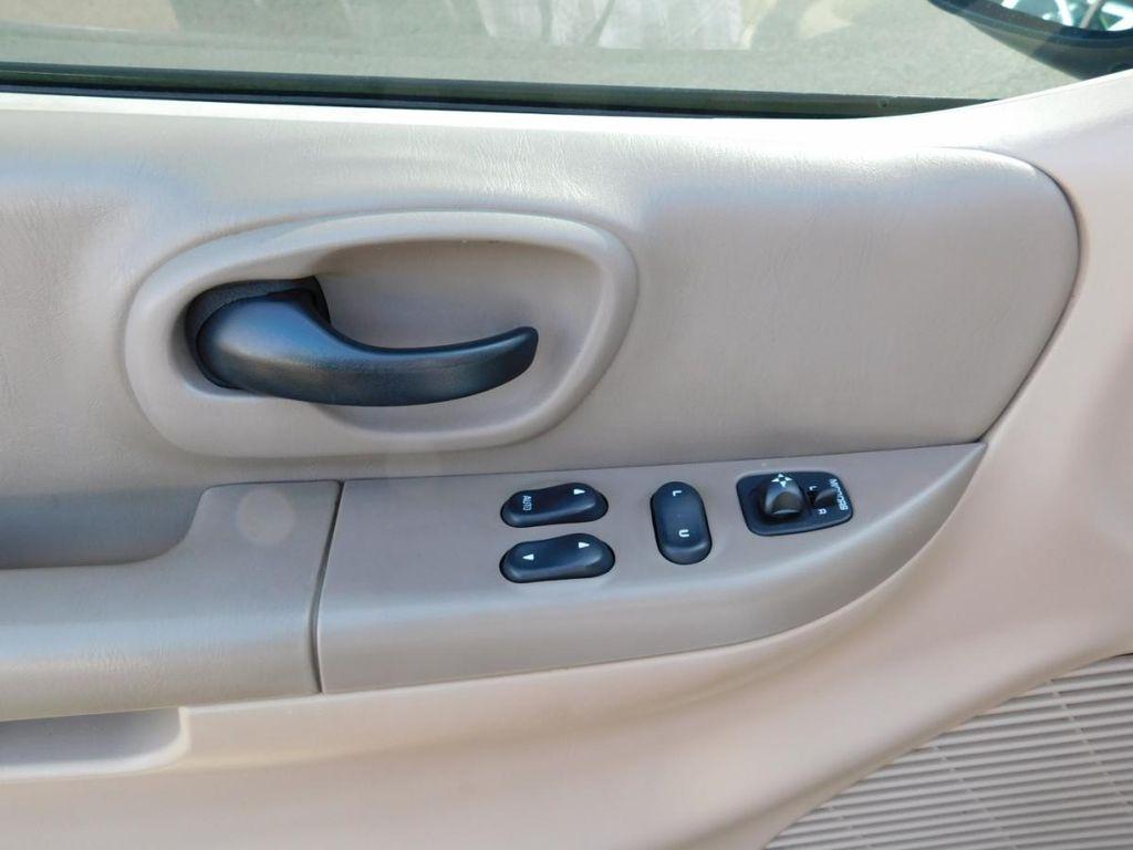 used 2001 Ford F-150 car, priced at $11,488