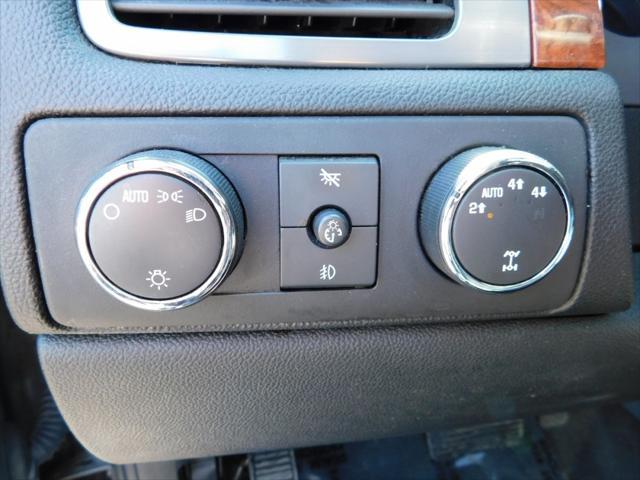 used 2008 Chevrolet Suburban car, priced at $13,988