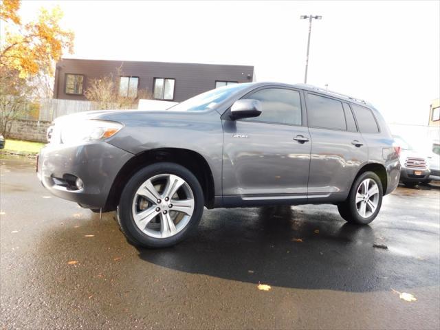 used 2008 Toyota Highlander car, priced at $10,388