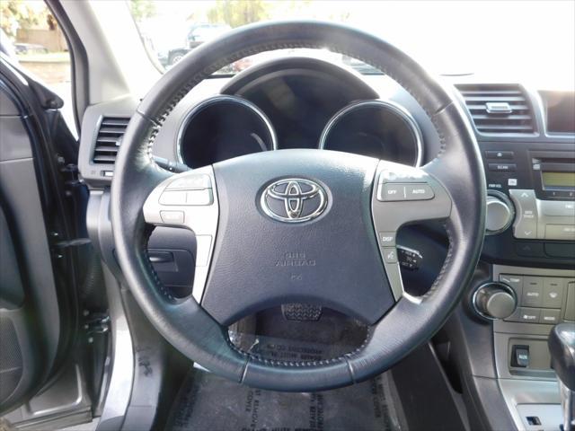 used 2008 Toyota Highlander car, priced at $10,388