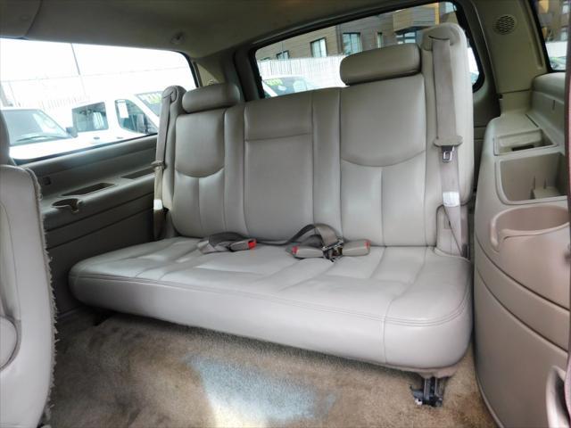 used 2003 Chevrolet Suburban car, priced at $7,388