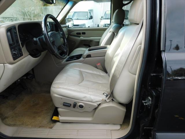 used 2003 Chevrolet Suburban car, priced at $7,388